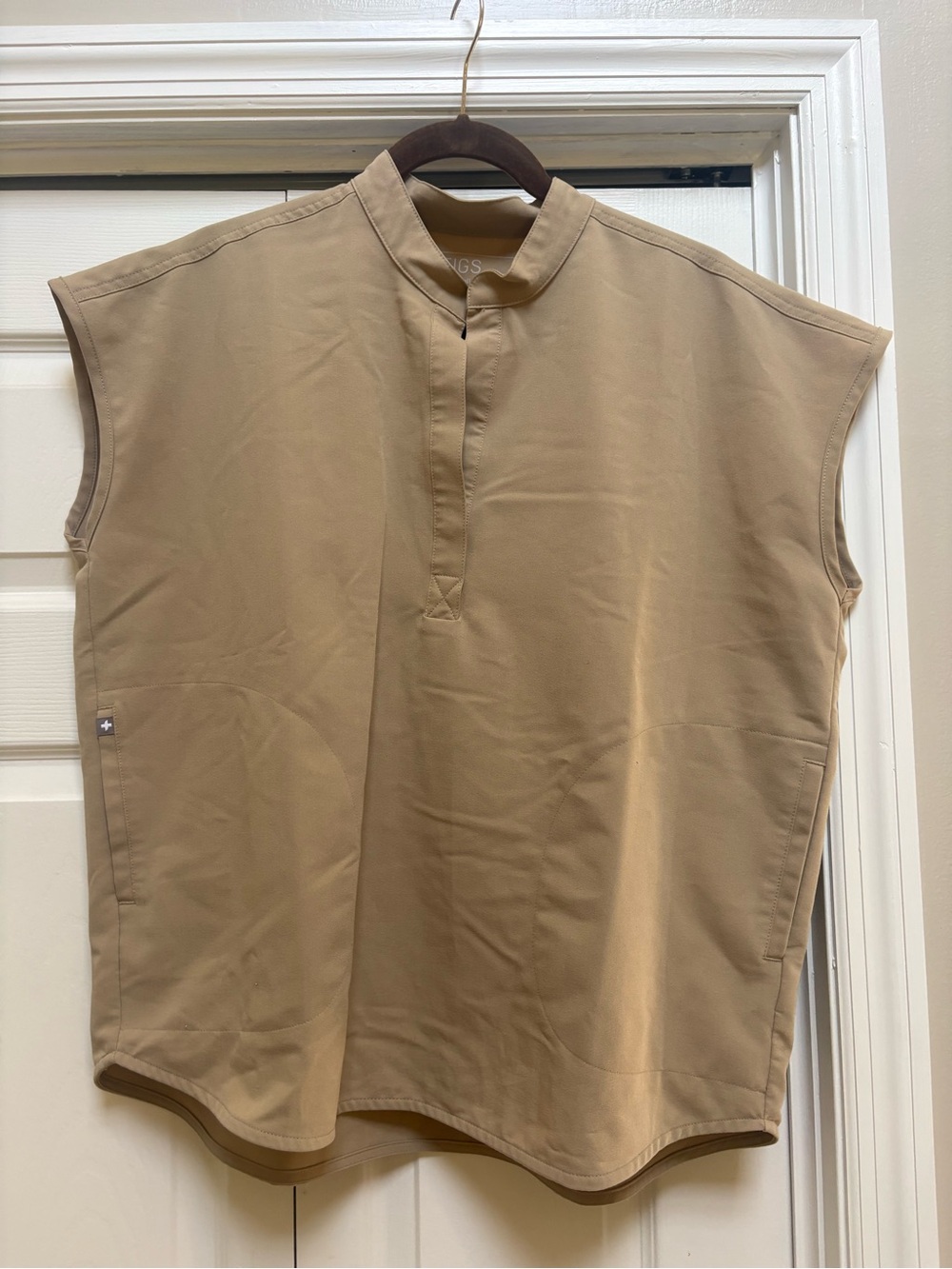 Figs Women's Short Sleeve Pullover Tee - Khaki
